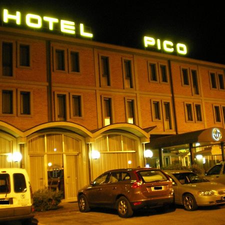 Hotel Pico ミランドラ エクステリア 写真